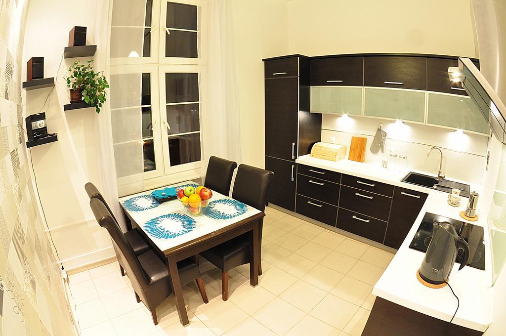 Long Street Apartment Гданск Екстериор снимка